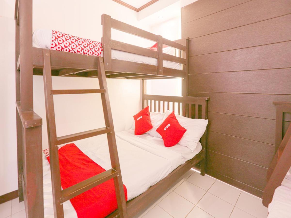 Oyo 759 Royal South Garden Suites Tagaytay City Exterior foto