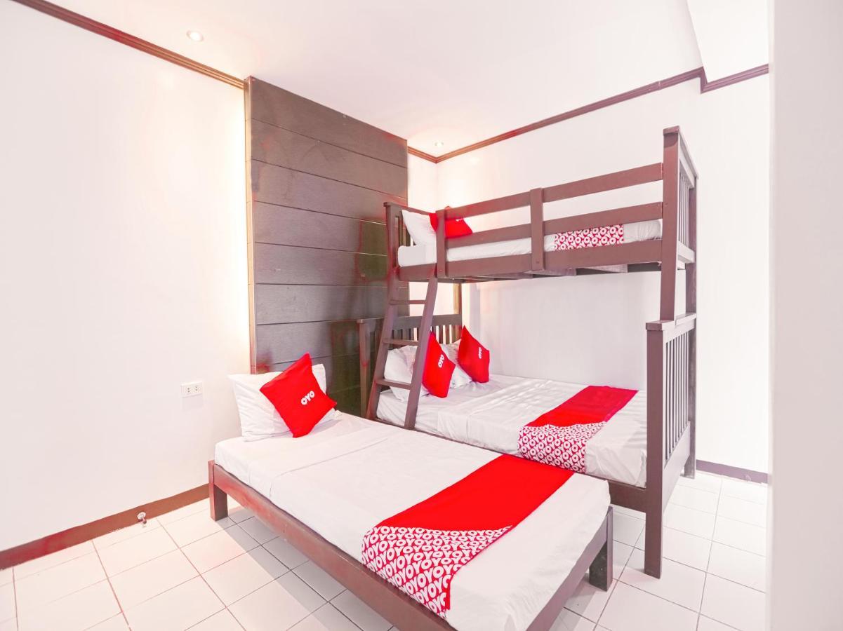 Oyo 759 Royal South Garden Suites Tagaytay City Exterior foto