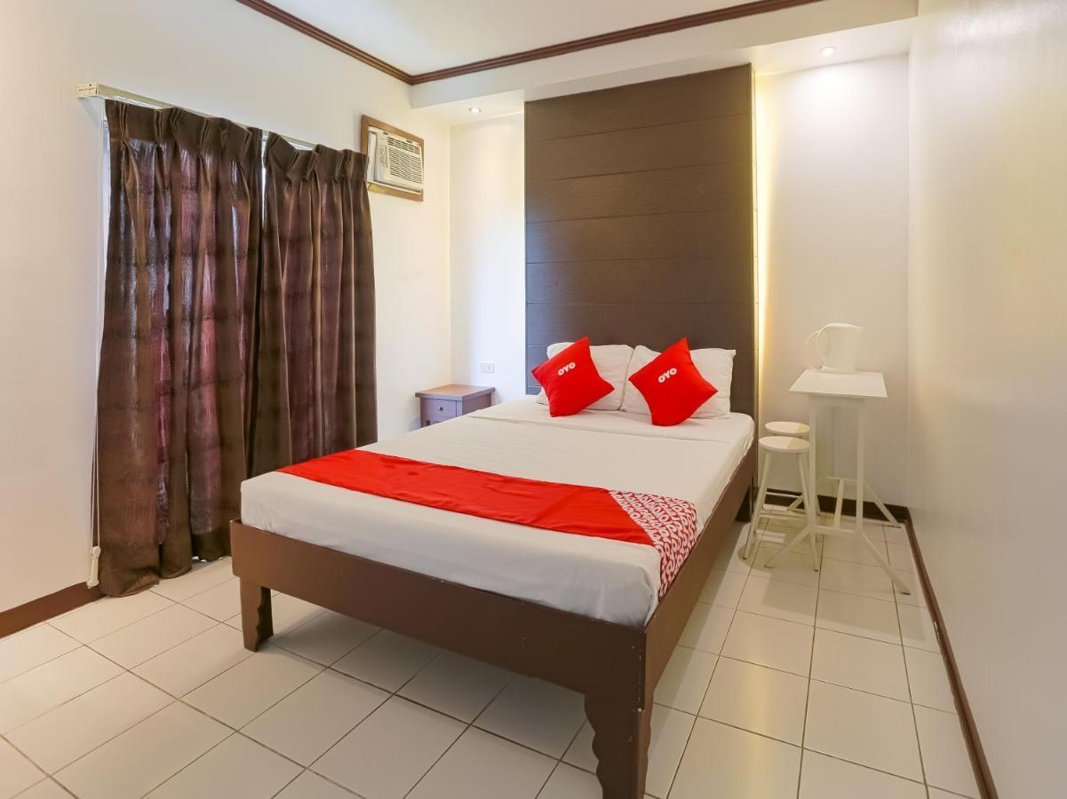 Oyo 759 Royal South Garden Suites Tagaytay City Exterior foto
